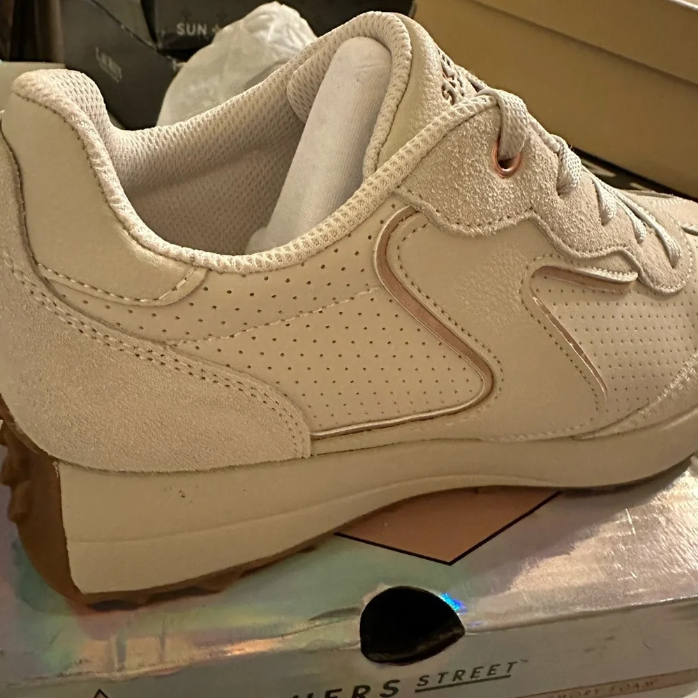 New in box Skechers Street LA Gusto Path Winder shoes with memory foam size 6.5 - Picture 5 of 9